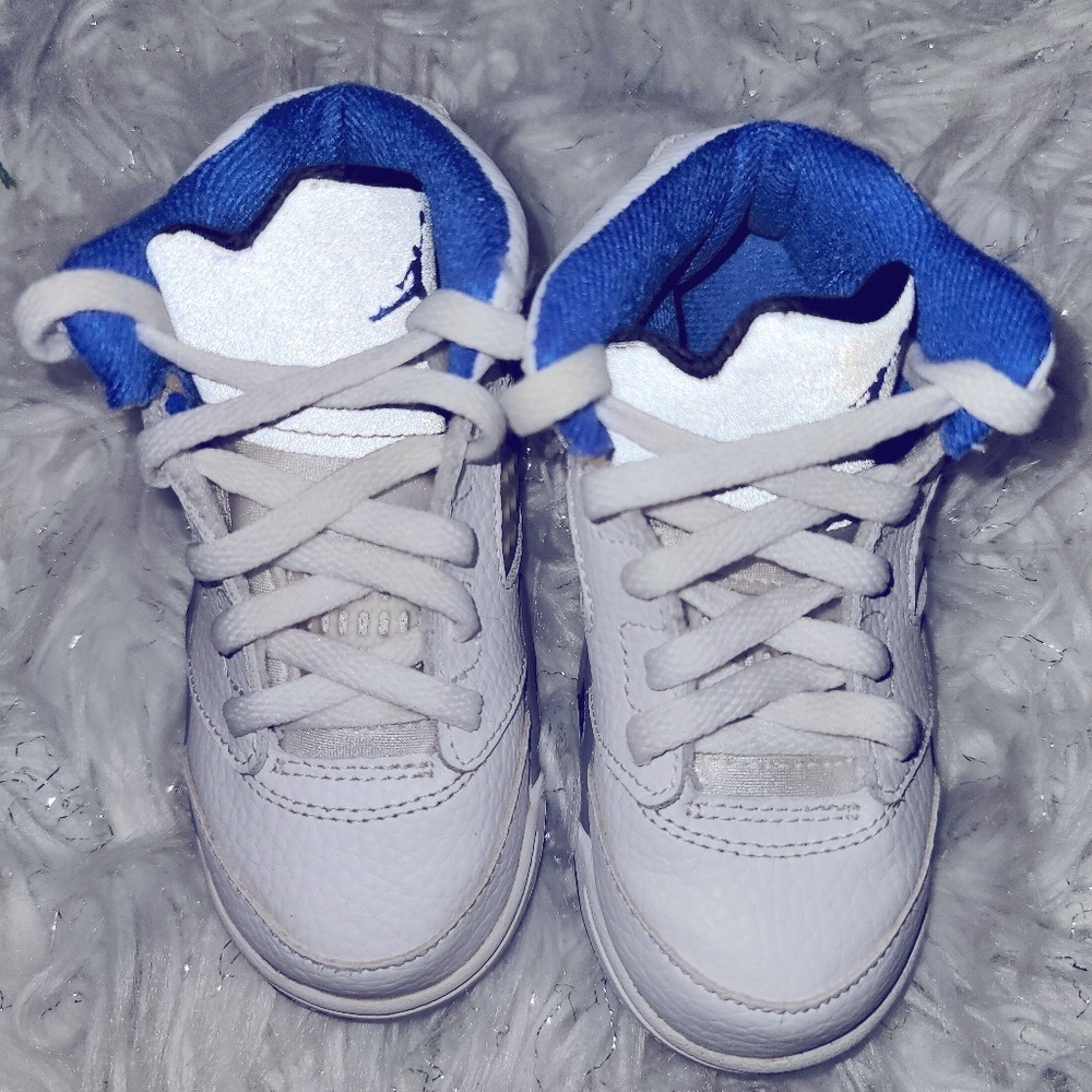 Kids Nike shoes 440890-140